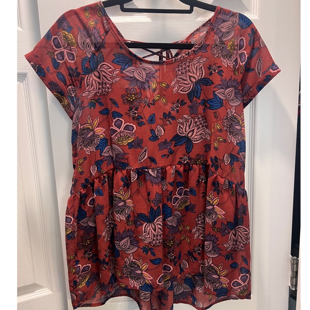 Xhilaration Red Floral Women's Blouse